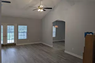 4710 The Oaks Dr, Marianna, FL 32446 - Photo 8
