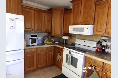 17941 Park Place, Fountain, FL 32438 - Photo 8