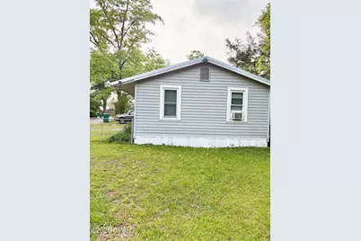 947 11th Avenue, Graceville, FL 32440 - Photo 2