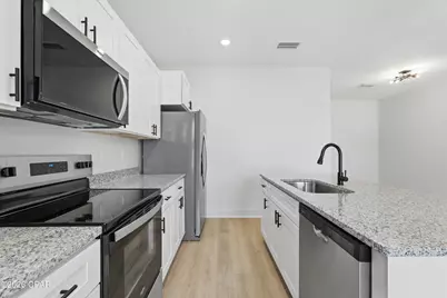 2316 E 19th Place #D, Panama City, FL 32405 - Photo 6
