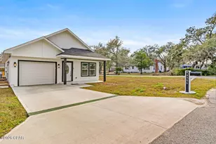 4906 E 2nd St, Panama City, FL 32404 - Photo 2