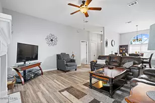 521 J H Crews Cir, Panama City, FL 32404 - Photo 8