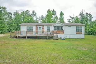 2504 Mildred Ln, Marianna, FL 32448 - Photo 6