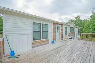 2504 Mildred Ln, Marianna, FL 32448 - Photo 10