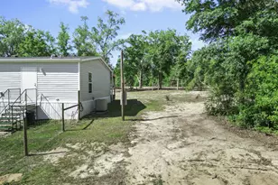 946 Fargo Dr, Alford, FL 32420 - Photo 38