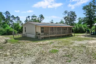 946 Fargo Dr, Alford, FL 32420 - Photo 2