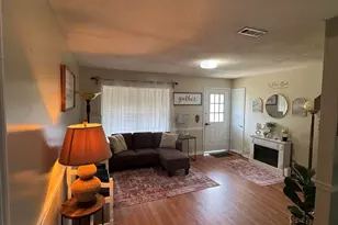 2406 2nd Ave, Alford, FL 32420 - Photo 2