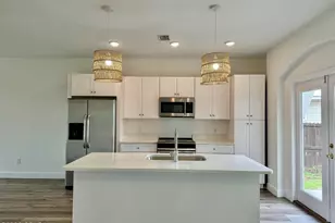 628 Helen Ave, Panama City, FL 32401 - Photo 2