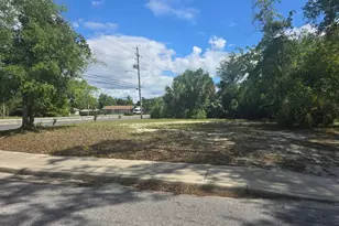 831 N Cove Blvd, Panama City, FL 32401 - Photo 1