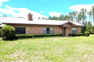 1309 Fairview Rd, Marianna, FL 32448 - Photo 1