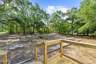 135 N Verdi Ln, Defuniak Springs, FL 32433 - Photo 28