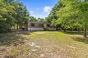 135 N Verdi Ln, Defuniak Springs, FL 32433 - Photo 2