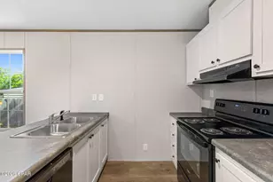 222 Springfield Ave, Panama City, FL 32401 - Photo 8