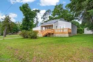 503 Lori Ln, Alford, FL 32420 - Photo 1