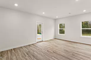 258 Phillips Blf Ave, Panama City Beach, FL 32407 - Photo 12