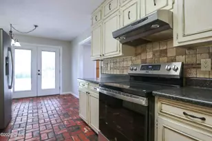 1856 Airport Cir, Panama City, FL 32405 - Photo 28