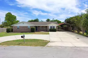 1856 Airport Cir, Panama City, FL 32405 - Photo 2