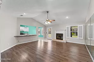 1513 E 9th St, Lynn Haven, FL 32444 - Photo 4