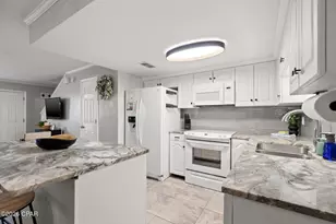 186 Robin Ln, Panama City Beach, FL 32407 - Photo 12