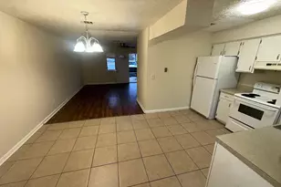 3910 Venetian Cir, Panama City, FL 32405 - Photo 4