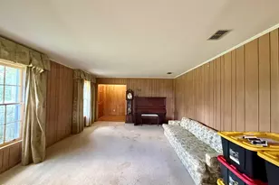 1960 Inwood Rd, Grand Ridge, FL 32442 - Photo 8