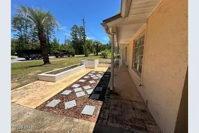 2007 Ambassador Court, Chipley, FL 32428 - Photo 10