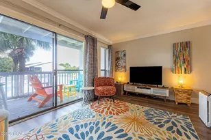 17614 Front Beach Rd, Panama City Beach, FL 32413 - Photo 16