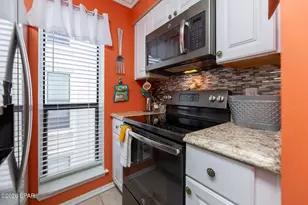 17614 Front Beach Rd, Panama City Beach, FL 32413 - Photo 12