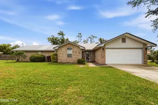 1609 New Hampshire Ave, Lynn Haven, FL 32444 - Photo 2