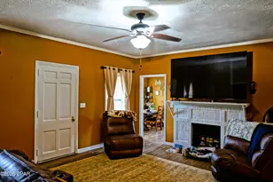 3128 Main St, Cottondale, FL 32431 - Photo 8