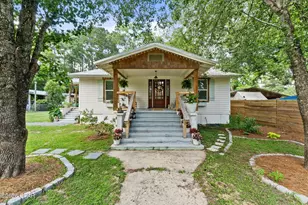 715 E Nebraska Ave, Bonifay, FL 32425 - Photo 2