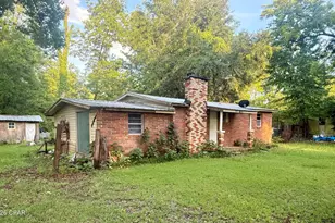 2887 Pinecrest St, Vernon, FL 32462 - Photo 2