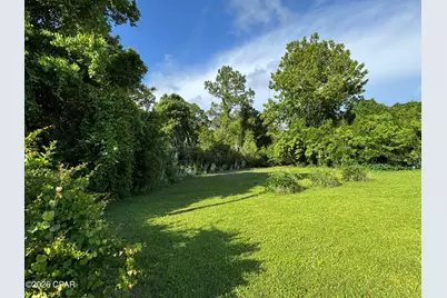 570 N Lakeshore Drive, Panama City, FL 32413 - Photo 2