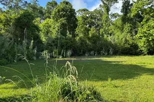 570 N Lakeshore Dr, Panama City, FL 32413 - Photo 1