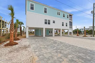 107 Circle Dr, Mexico Beach, FL 32456 - Photo 2