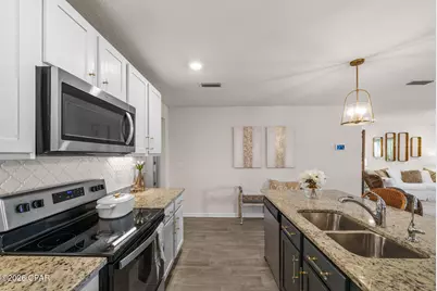 102 Spikes Circle, Southport, FL 32409 - Photo 8