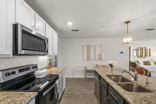 102 Spikes Cir, Southport, FL 32409 - Photo 8