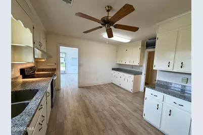 5370 Brown Street, Graceville, FL 32440 - Photo 10