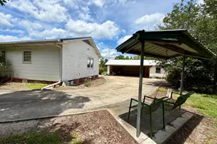 5370 Brown St, Graceville, FL 32440 - Photo 24