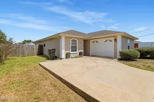 1205 Vermont Ave, Lynn Haven, FL 32444 - Photo 2