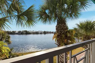 114 Carillon Market St, Panama City Beach, FL 32413 - Photo 4