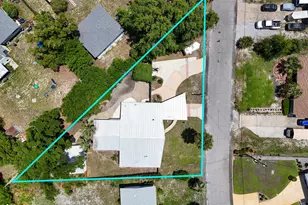 1204 W 12th St, Panama City, FL 32401 - Photo 4