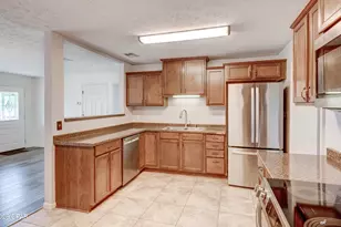 2131 E 26th St, Panama City, FL 32405 - Photo 10