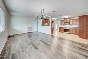 2131 E 26th St, Panama City, FL 32405 - Photo 6