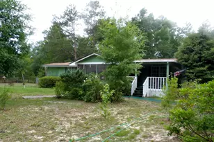 128 Joseph Cir, Southport, FL 32409 - Photo 2