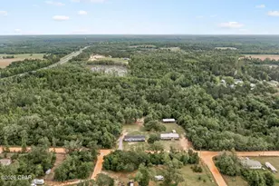1215 Shores Rd, Alford, FL 32420 - Photo 32