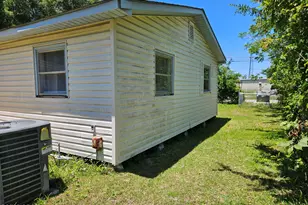 2312 E 17th St, Panama City, FL 32405 - Photo 16