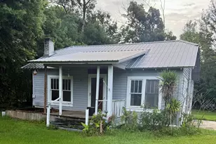 16567 SW Gaskin St, Blountstown, FL 32424 - Photo 1