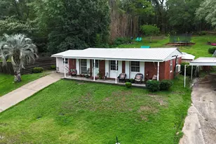 651 Gregory St, Chattahoochee, FL 32324 - Photo 2