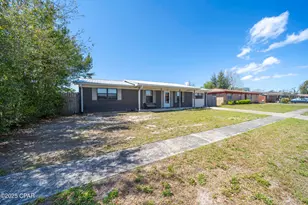 114 S Kimbrel Ave, Panama City, FL 32404 - Photo 2